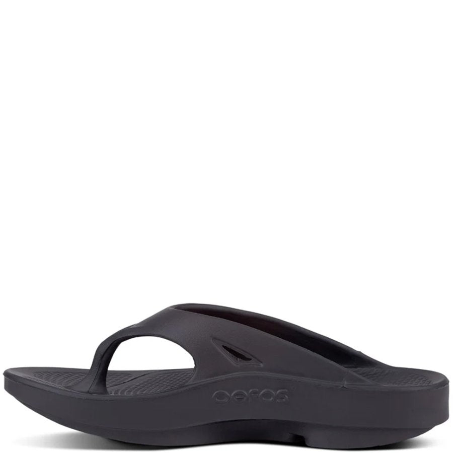 Black sandal with 'Oofos' branding on a white background