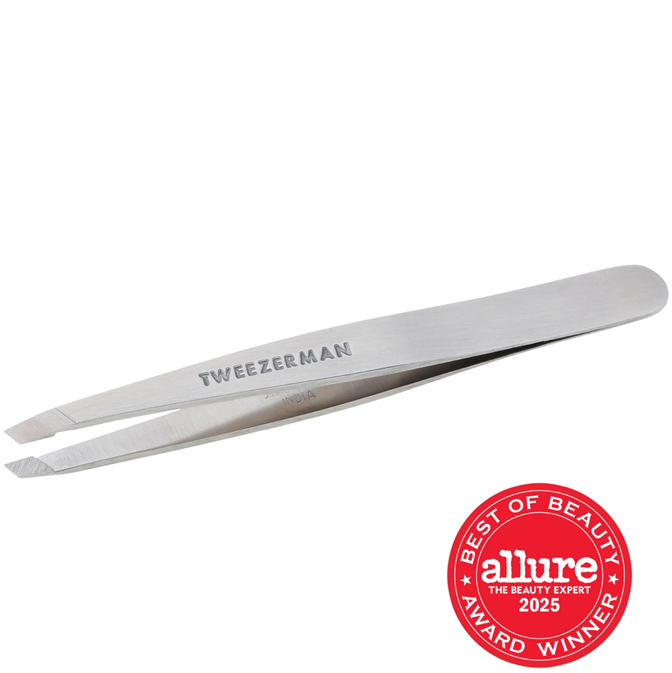 Tweezerman tweezers with Allure Best of Beauty Award 2025 badge on a white background